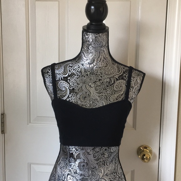 Brandy Melville Caged Crop Top - Picture 5 of 8